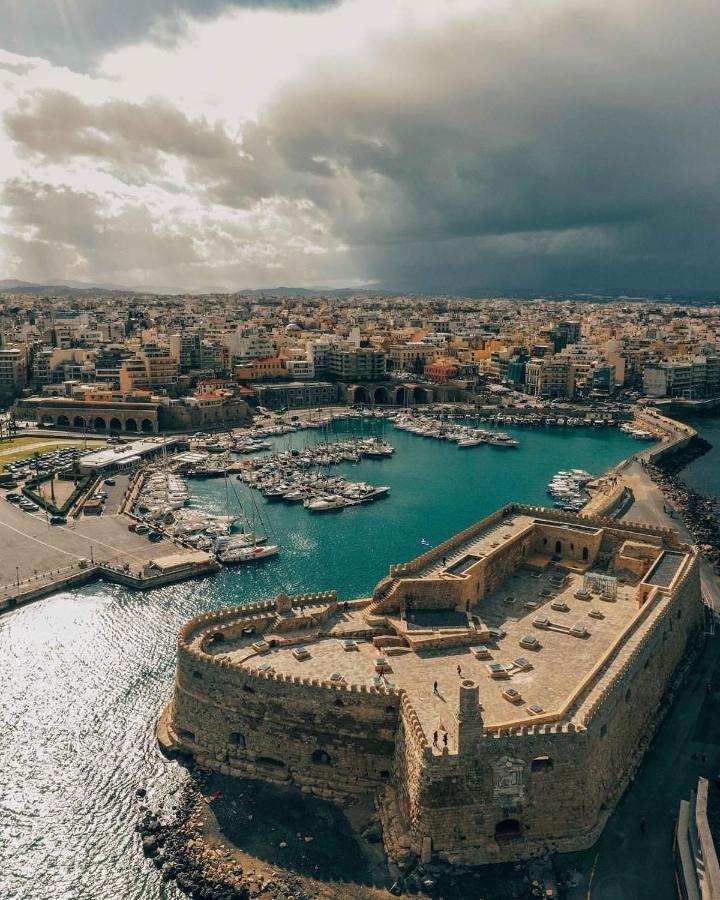 Theros By Agora Luxury Apartments In The Heart Of Heraklion Экстерьер фото